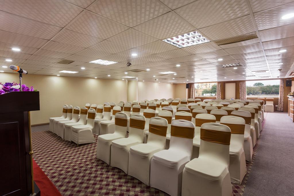 Lake Side Hotel Hanoi Buitenkant foto
