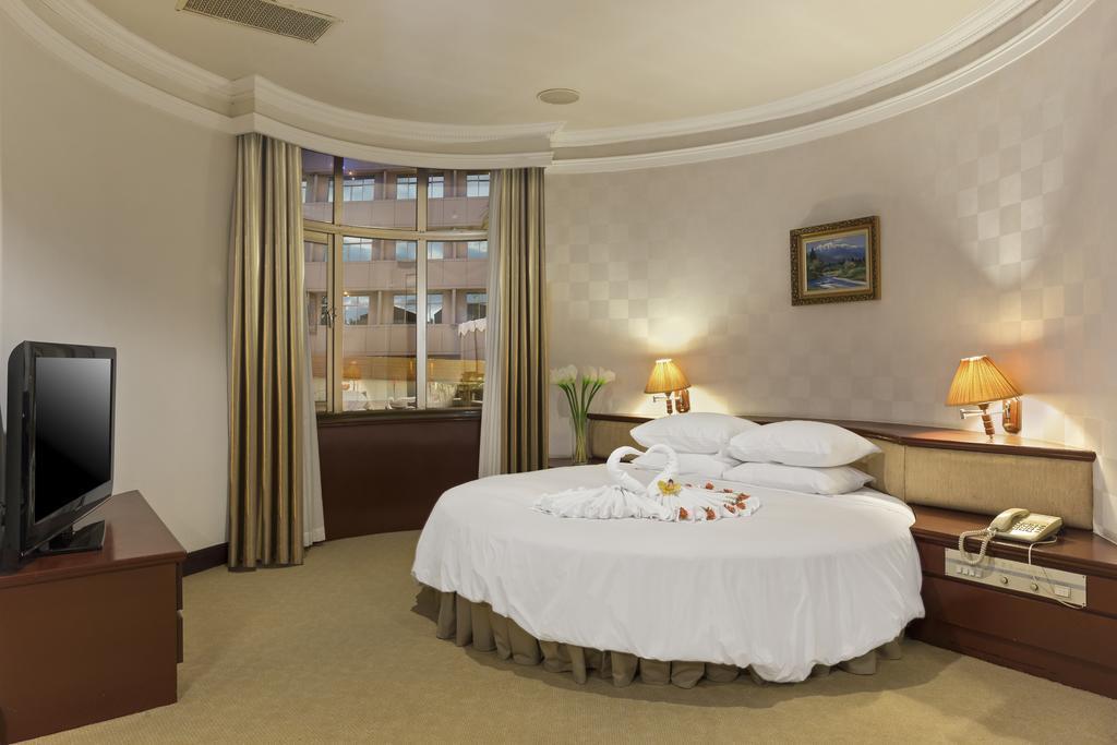 Lake Side Hotel Hanoi Buitenkant foto