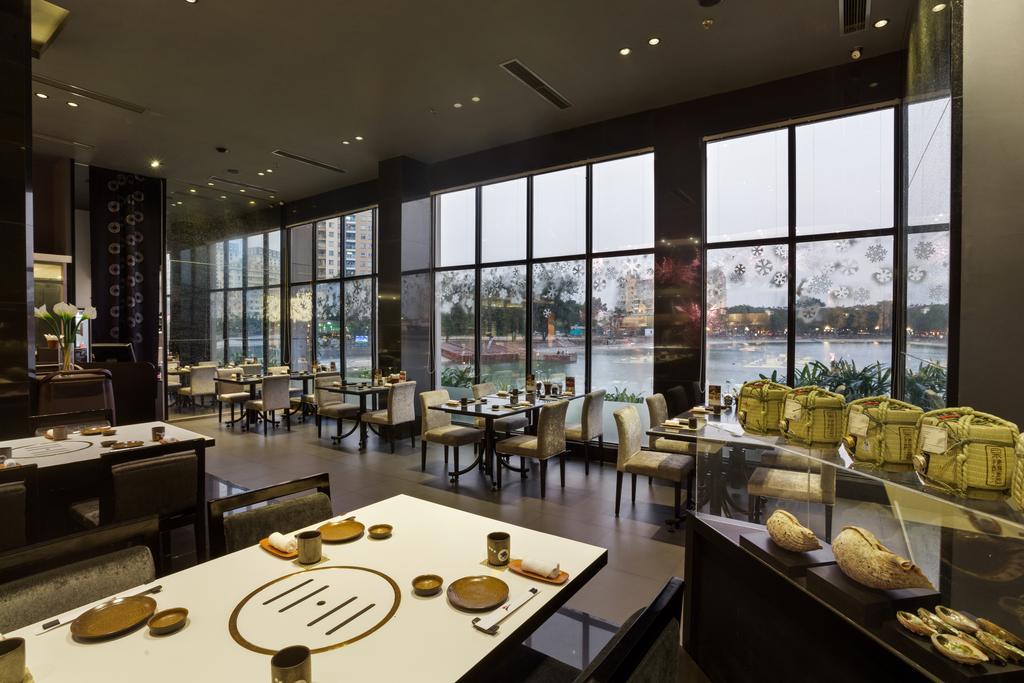 Lake Side Hotel Hanoi Buitenkant foto