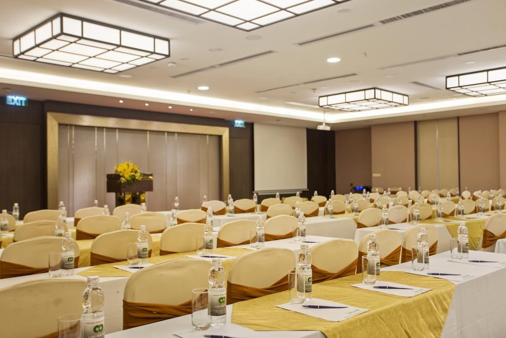 Lake Side Hotel Hanoi Buitenkant foto